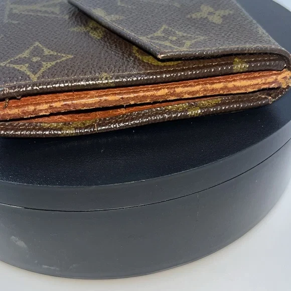 Authentic LV - Picture 7 of 15